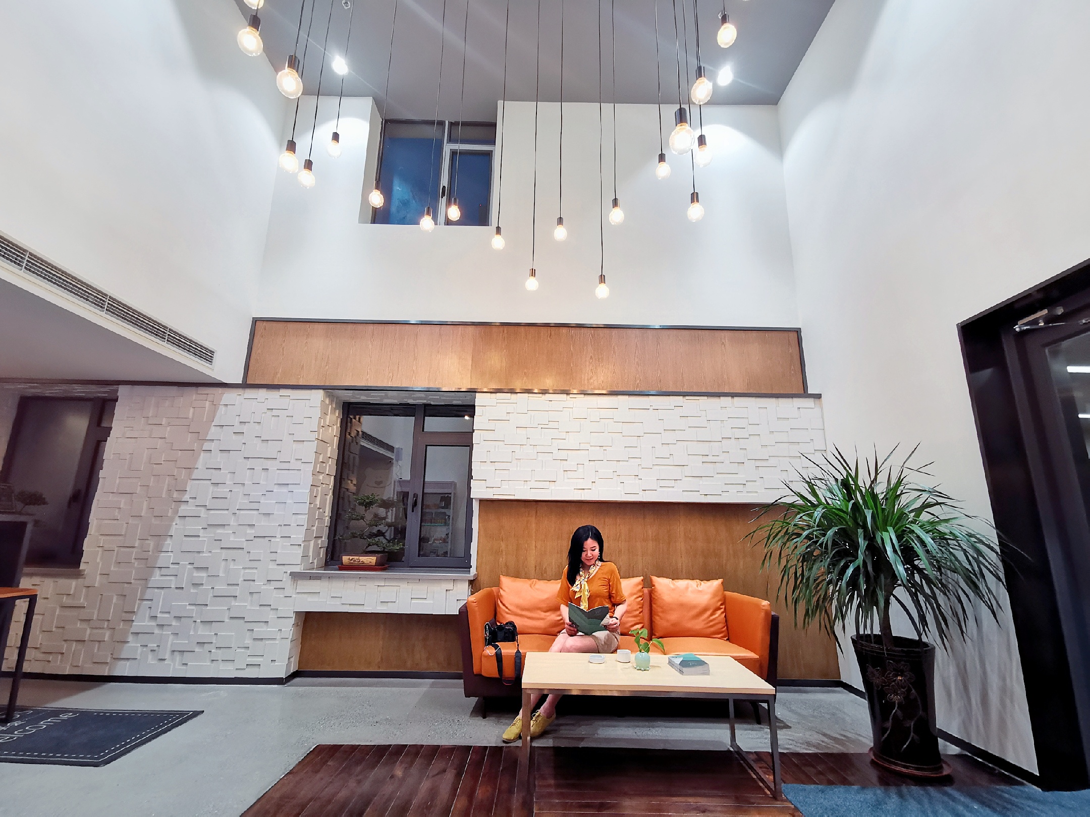 藏在百年工厂里的酒店，价格不到两百，含早，还送智利红酒