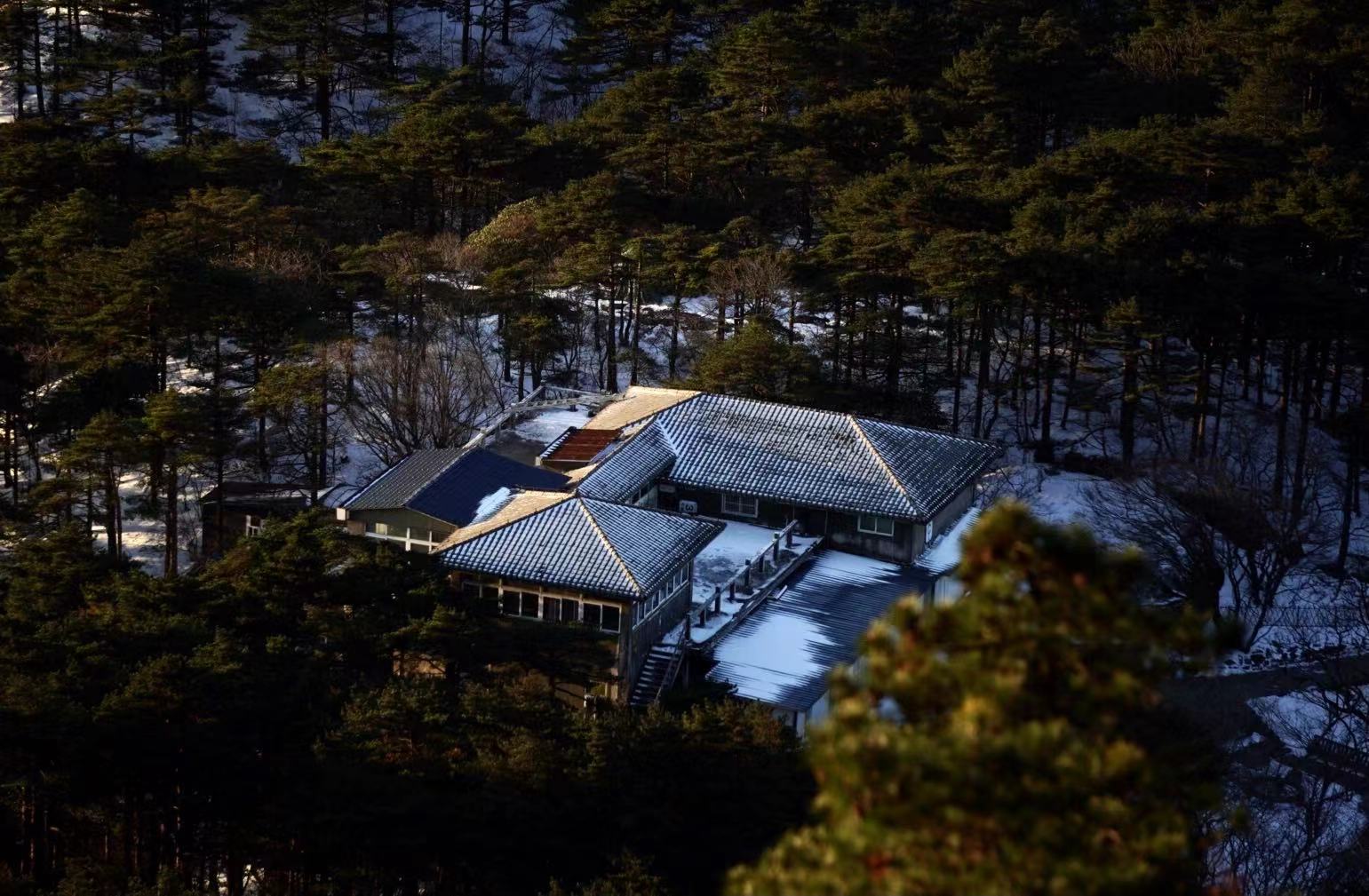 如果说中国还有零差评的景点，那么一定是黄山