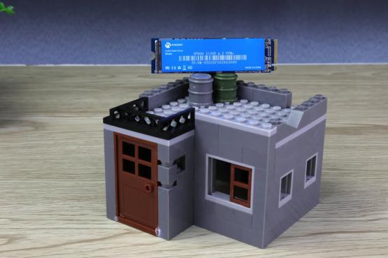 固态硬盘应该买什么接口的好用,固态硬盘哪种接口比较好一点的