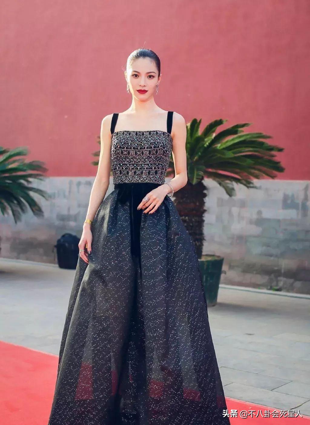 十大脖子长的女明星,天鹅颈女星对比照