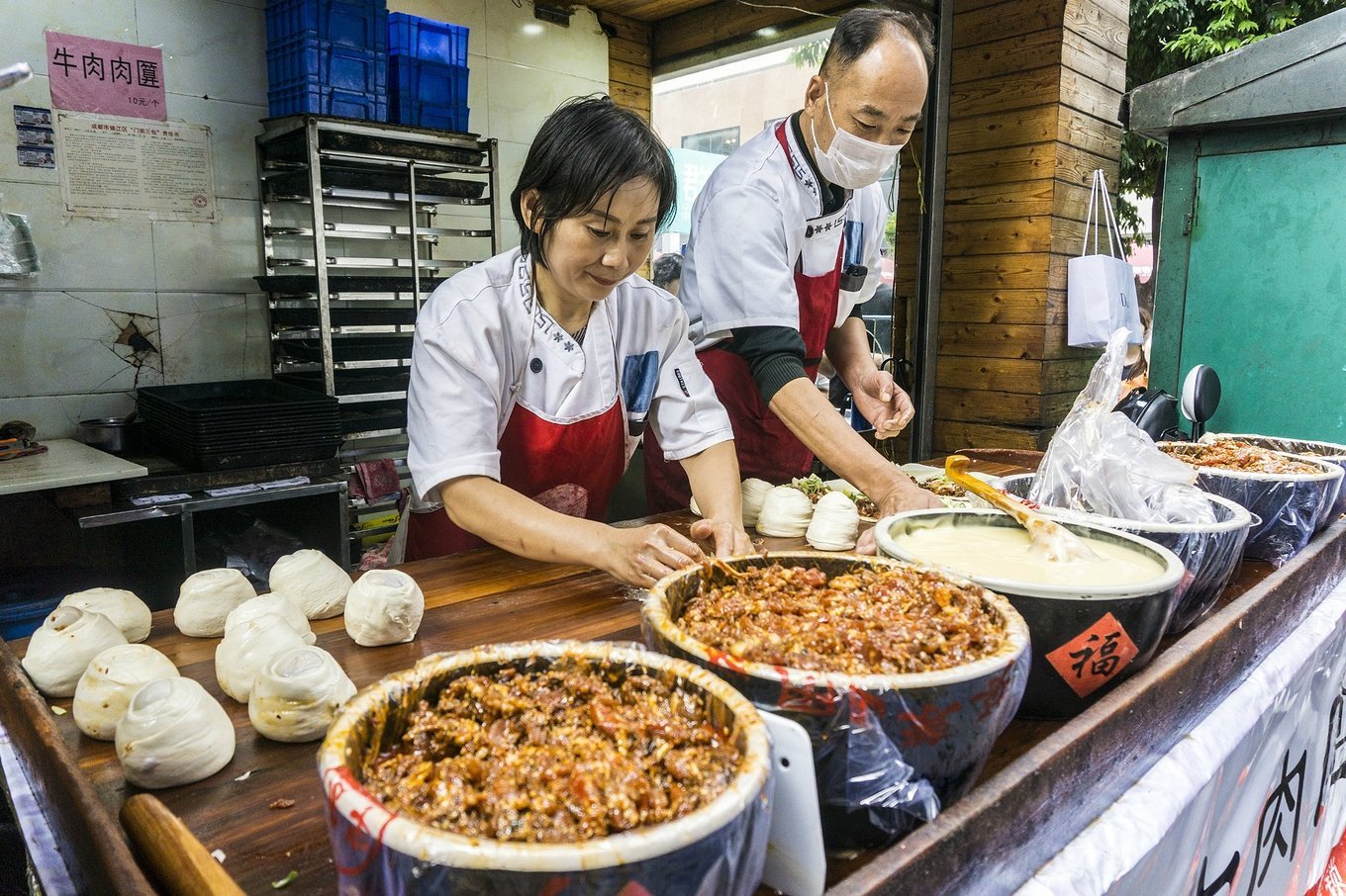 春熙路攻略成都特色,成都春熙路最值得逛的街