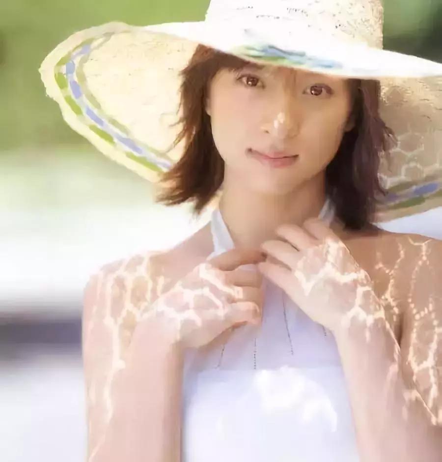 被雪藏18年后如今在抖音翻红,抖音最早女网红去世