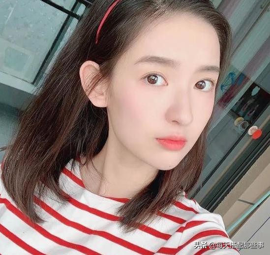 简单3步让你的皮肤白白嫩嫩,一个动作让你皮肤白又嫩