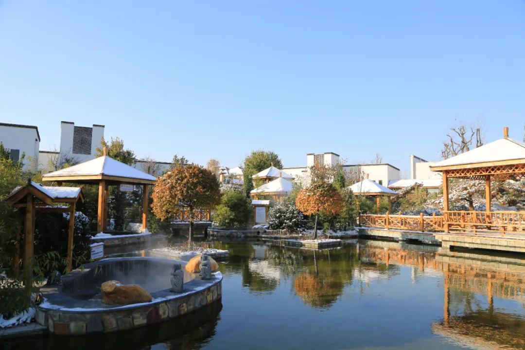 潍坊临朐揽翠湖泡温泉,临朐揽翠湖温泉攻略