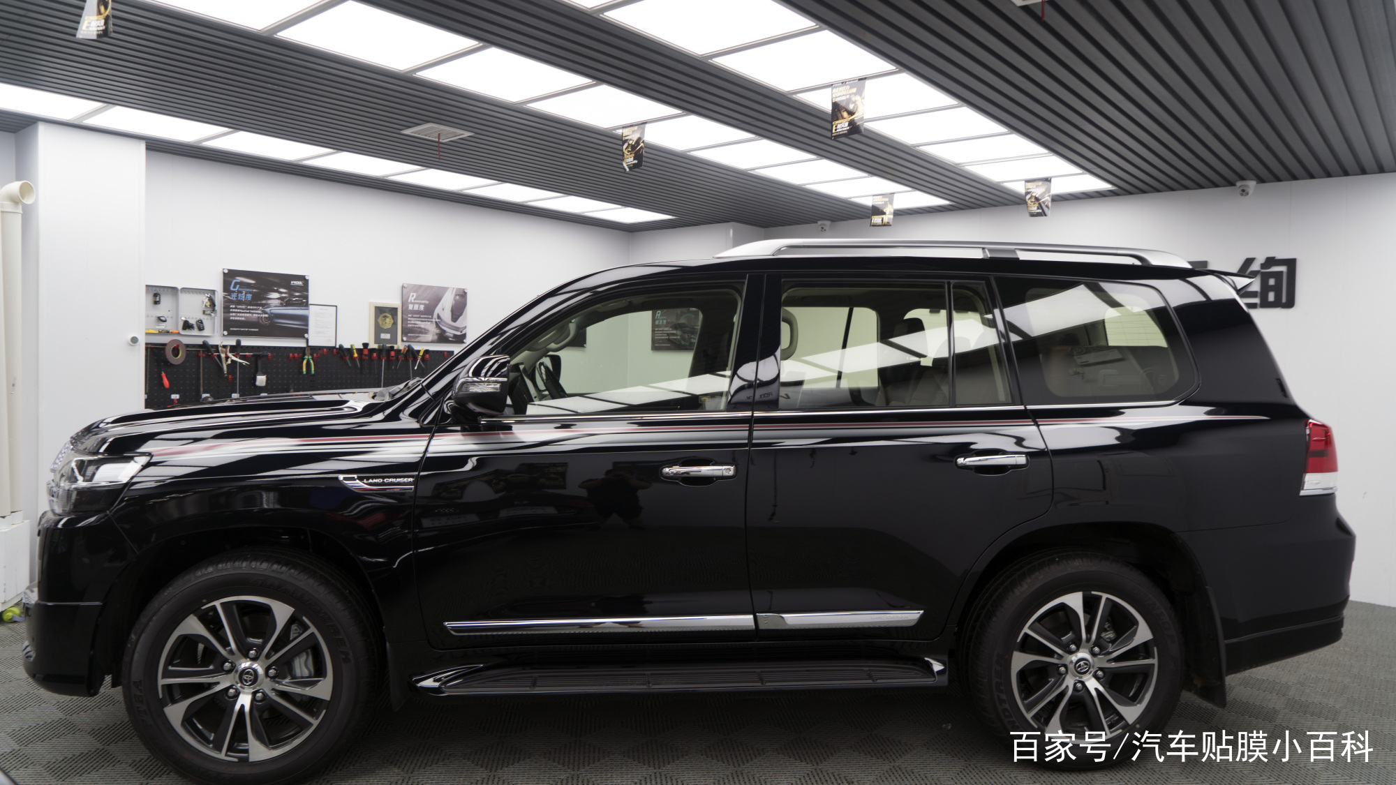 撕汽车玻璃贴膜,0角度撕贴膜跟90度撕膜区别