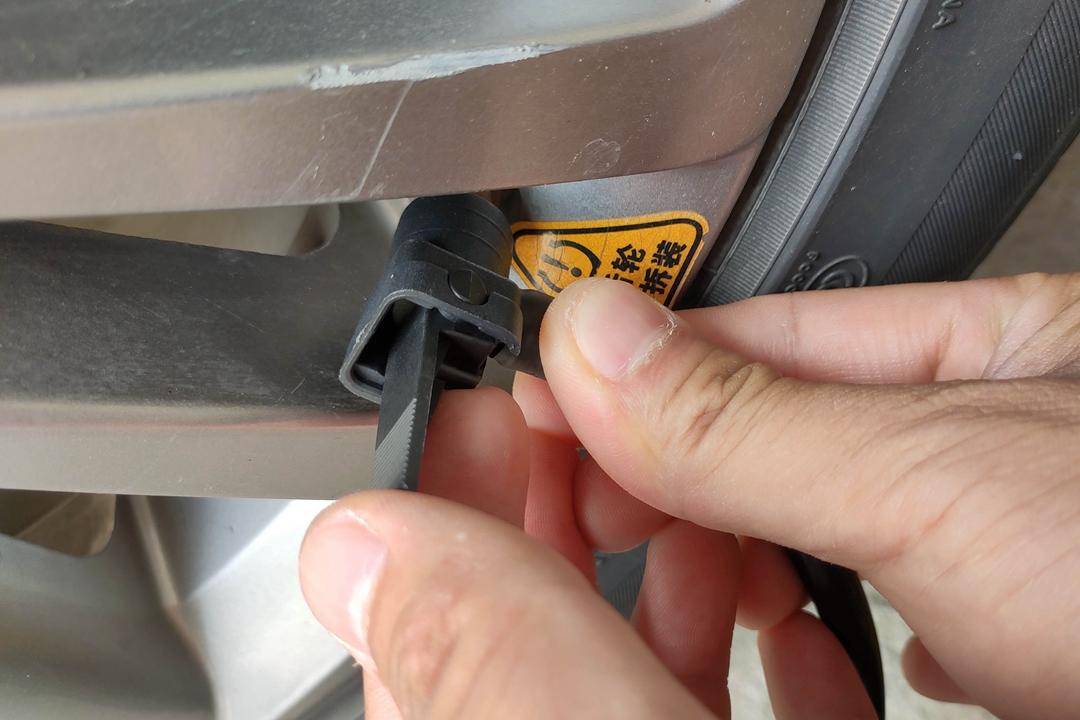 3分钟充满轮胎无限续航，小米生态链这款新品最值得车友关注