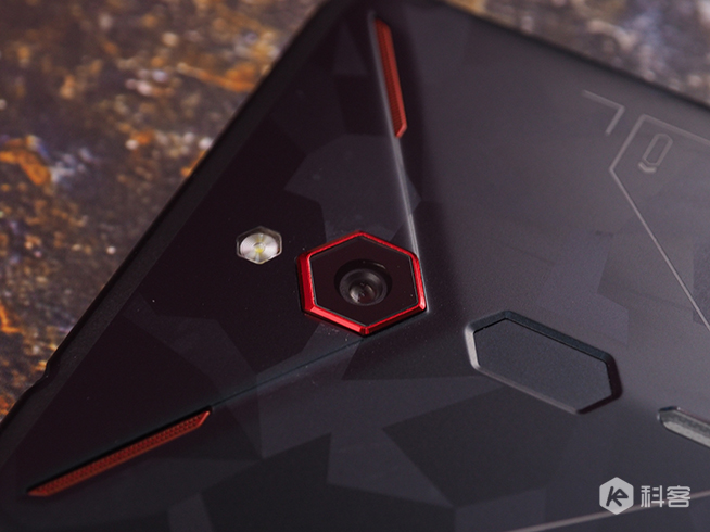 红魔手机mars评测视频,游戏手机红魔mars有什么亮点