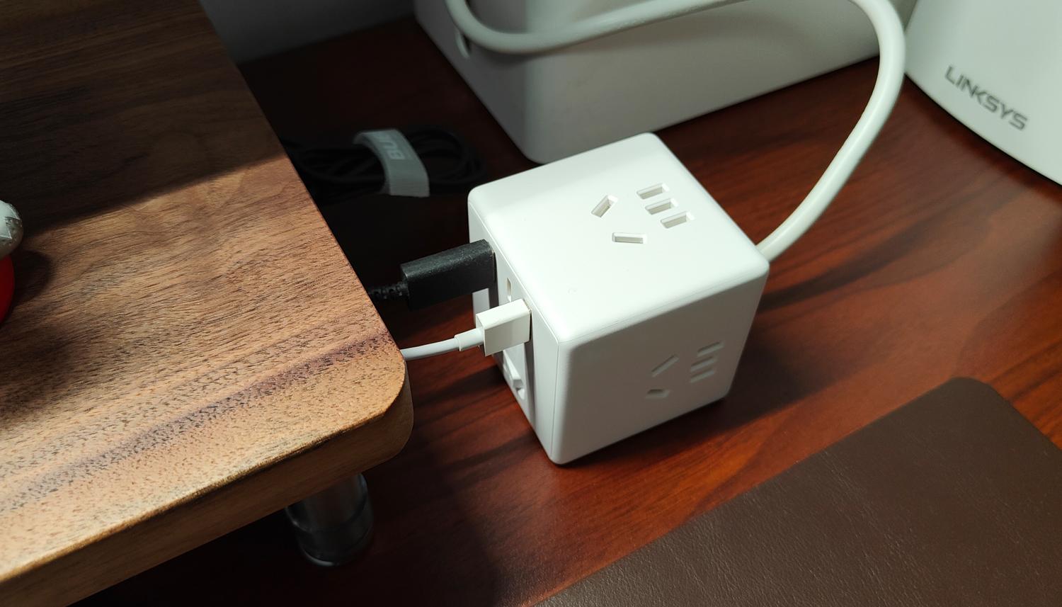 游戏宅理想桌面,电竞头戴式耳机rog棱镜s