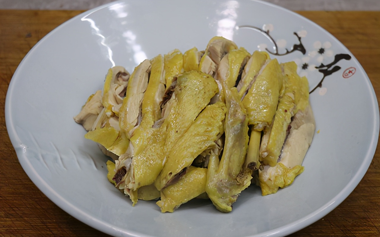 鸡肉不要辣椒怎么做好吃,鸡肉不要炒着吃了教你懒人新做法