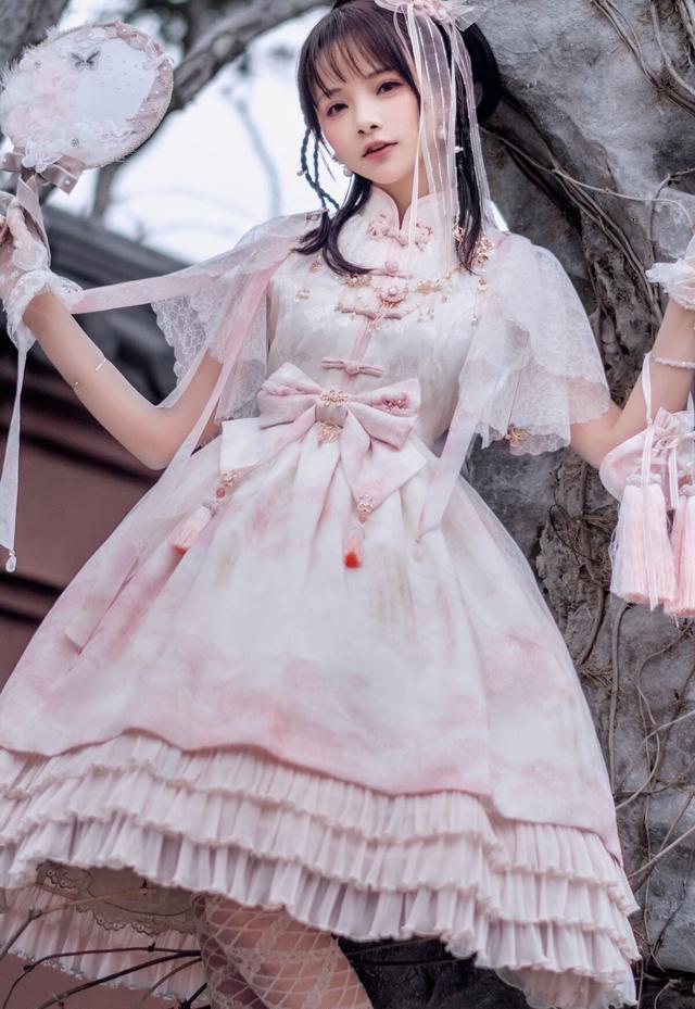 “中、日、韩”三种洛丽塔各不同，韩系很甜，但中华风最惊艳