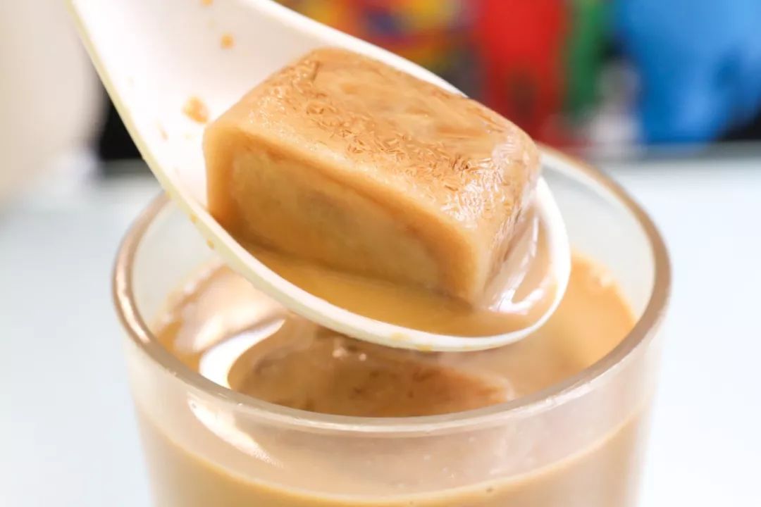 一筷子就能吃到香港，奶茶和西多士一定要安排