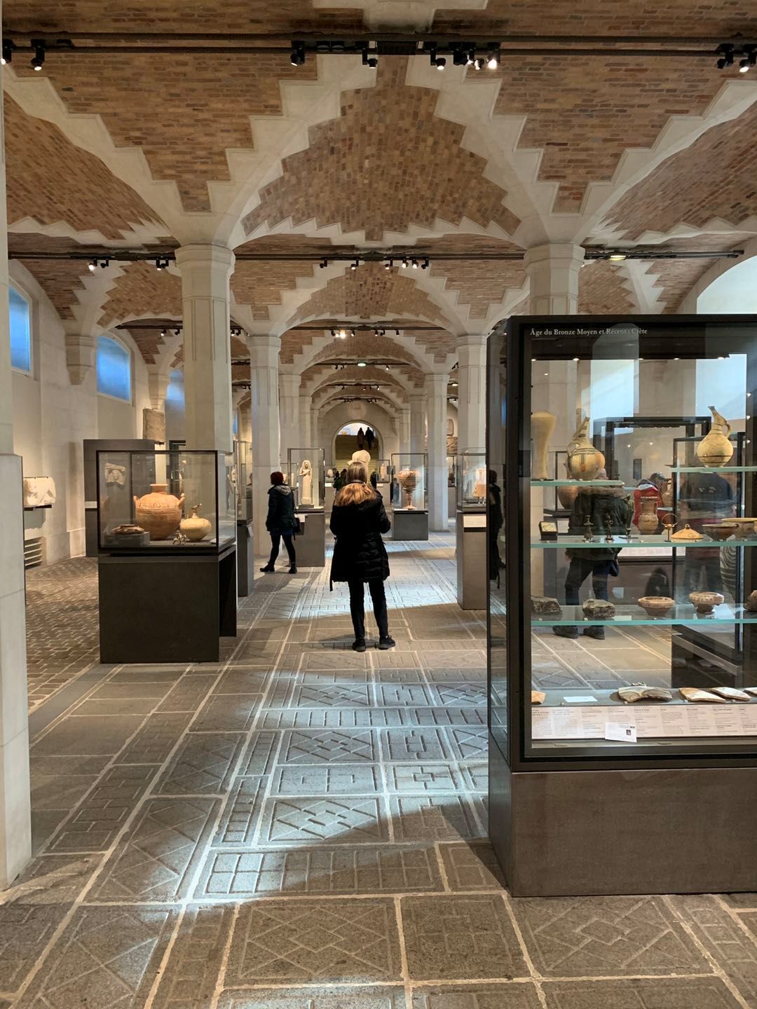 龙虾没人吃、LV没人买……中国人再不出门，各国旅游业都要垮了