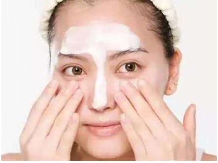 敏感肌红血丝易泛红怎么消除,敏感肌红血丝在护肤时应注意什么