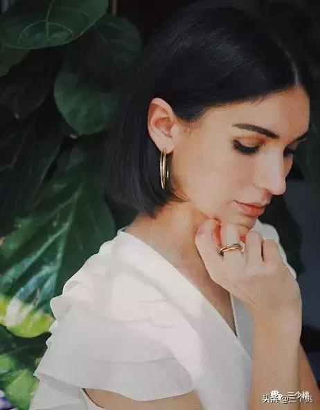 今年流行的饰品推荐最新款 (好看又显脸小的饰品)