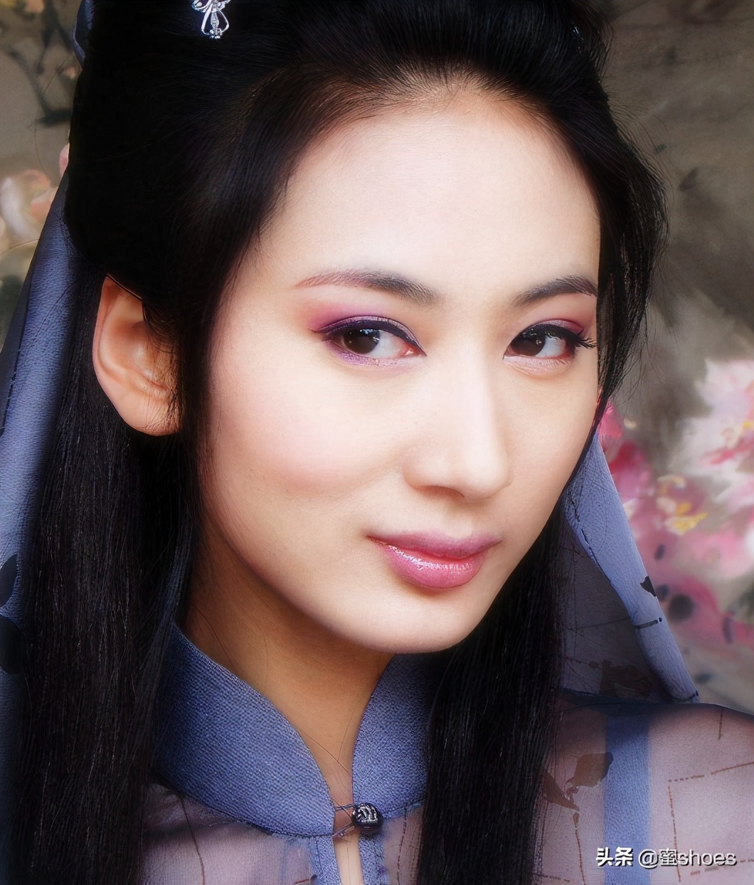 4个让你变美的脸部动作,教你4个变美动作