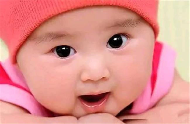 宝宝吃多久的奶能吃饱,宝宝早上喝多少奶合适