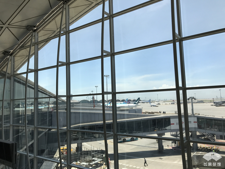 可能再难坐到的港航350！香港飞上海，几乎全程贴着海岸线飞行