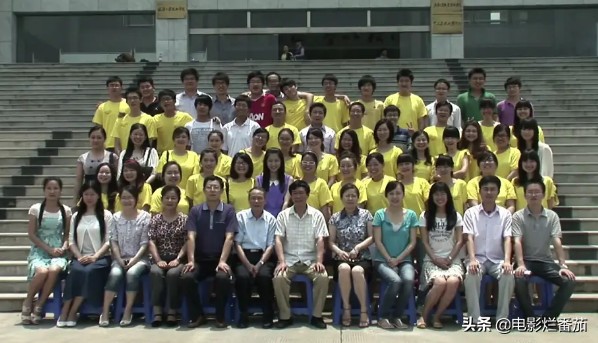 这部被低估的纪录片残忍揭秘,这部高分电影讲了什么