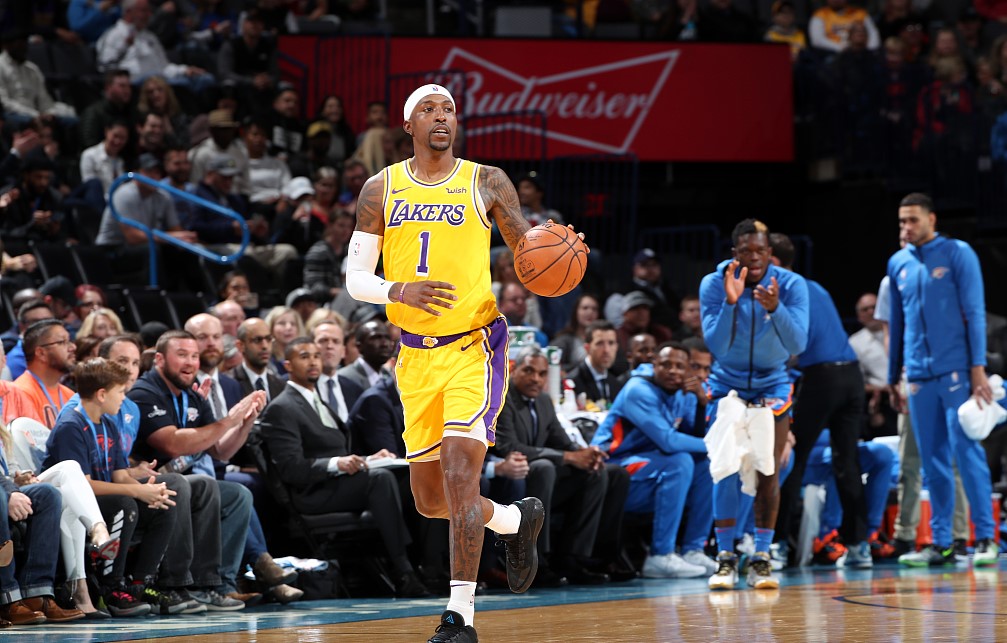 湖人vs太阳赛后詹姆斯拥抱沃格尔,沃格尔谈詹姆斯湖人夺冠