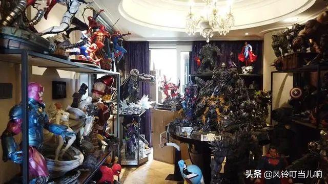 小伙花300万元买手办,小伙子花400万元买手办