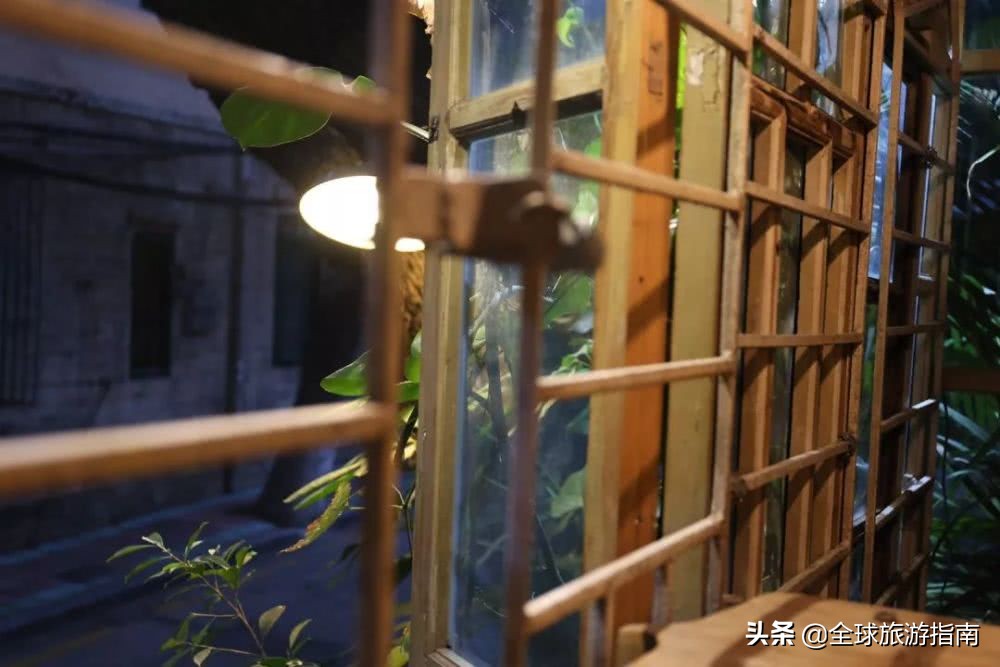 巷子里的花店有哪些,开在巷子的花店总是无人问津