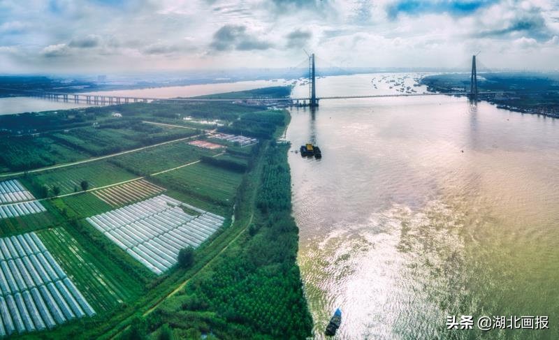 生态天兴洲，美在水云间