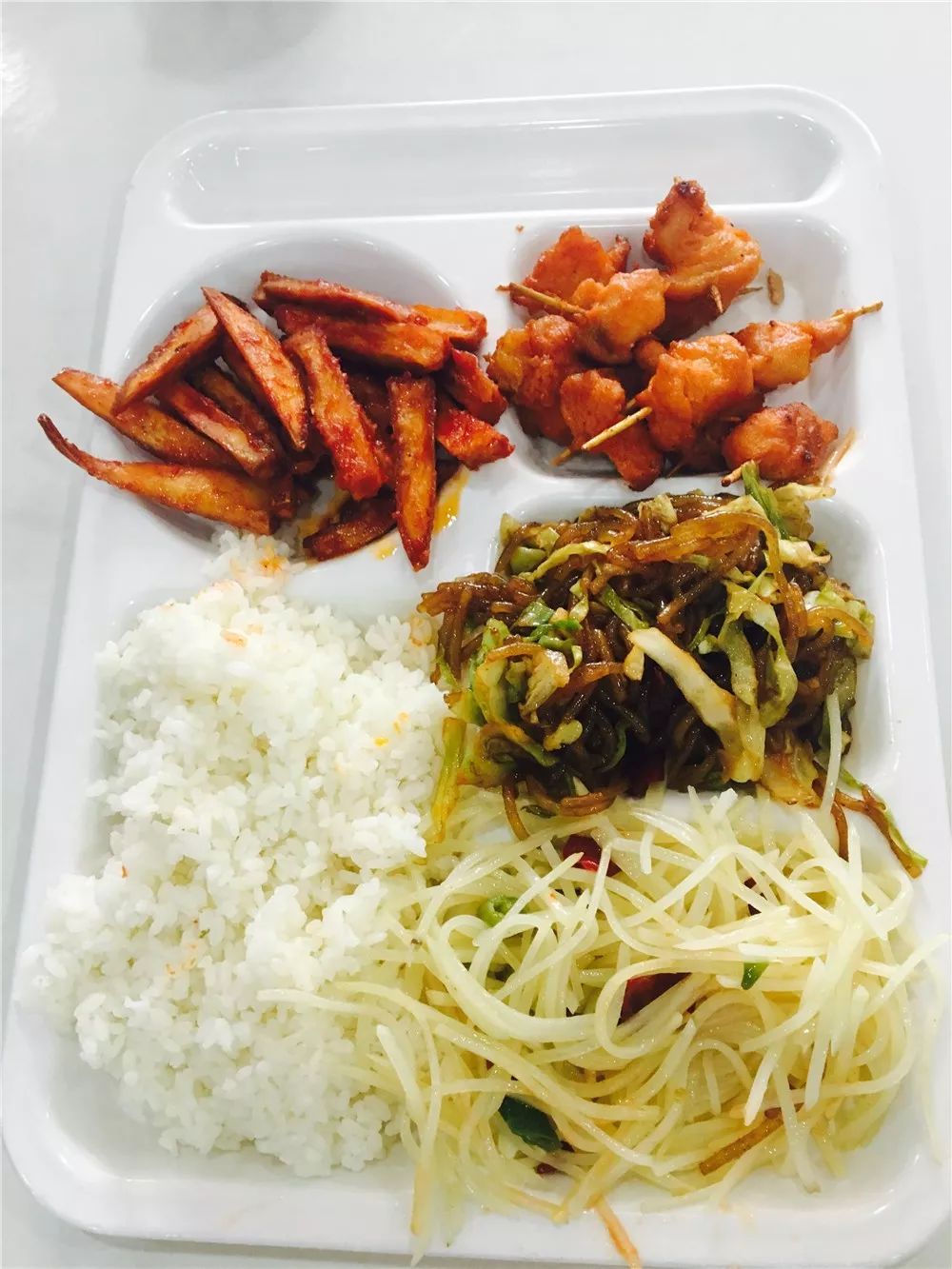 在培华，我4年胖了10斤！食堂是减肥路上最大的绊脚石