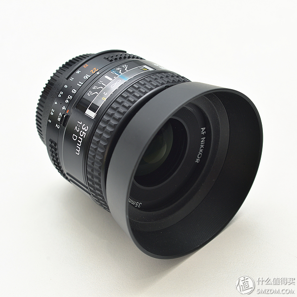 只选一只人像定焦镜头推荐,为什么专业摄影师都喜欢定焦镜头