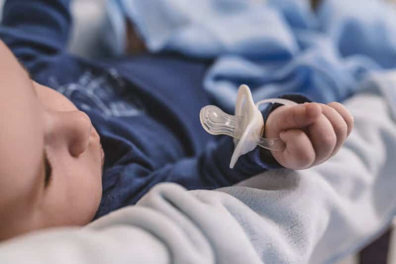 怎么才能让宝宝戒掉奶嘴瓶,怎样才能让宝宝戒掉安抚奶嘴