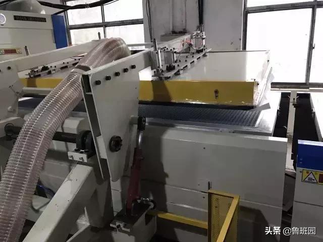 定制柜门开胶了怎么办,柜门贴皮开胶怎么处理