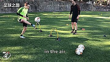 足球一对一突破动作,足球单脚带球训练视频