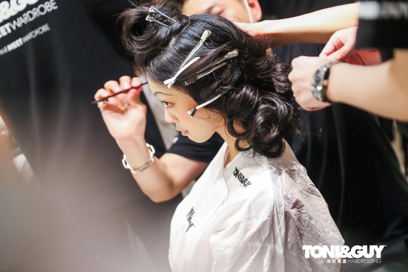 TONIGUYx上海时装周，创意与高定的魅力碰撞