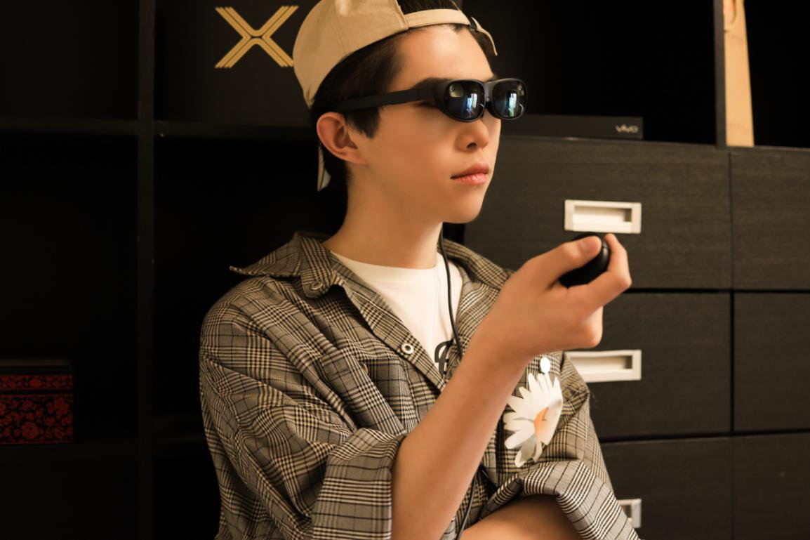 独家评测|钉钉智连NrealLight眼镜:用AR办公是种怎样爽的体验?