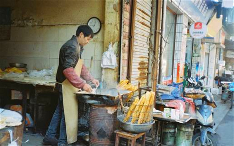 55岁没工作适合做什么小生意,50岁以上没工作在家做什么能赚钱