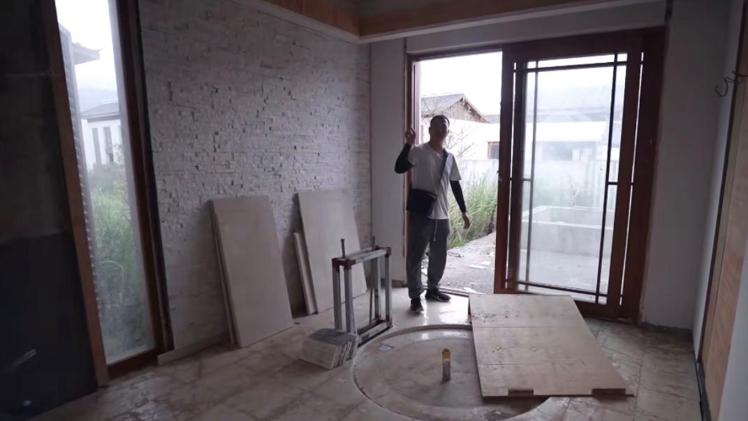 李亚鹏谈丽江雪山小镇房屋介绍,李亚鹏的雪山小镇荒废视频