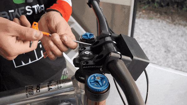 自组山地车如何搭配减震和中轴,byb山地车设置