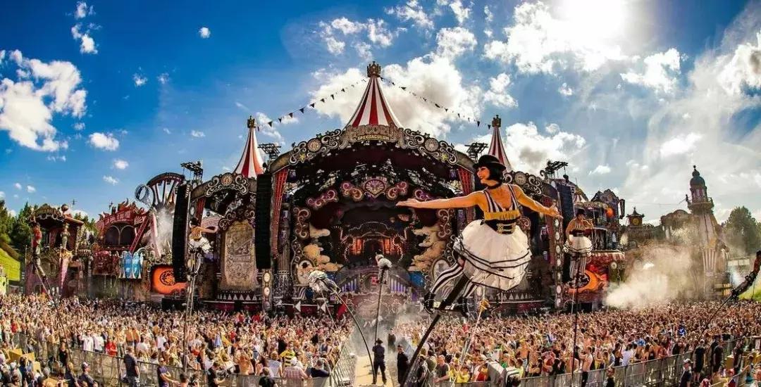 黑胶图书馆|*院妓**改造的唱片店，男人女人都想去