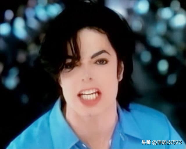 迈克尔杰克逊带女儿上舞台,迈克尔杰克逊女儿穿牛仔流苏短裤