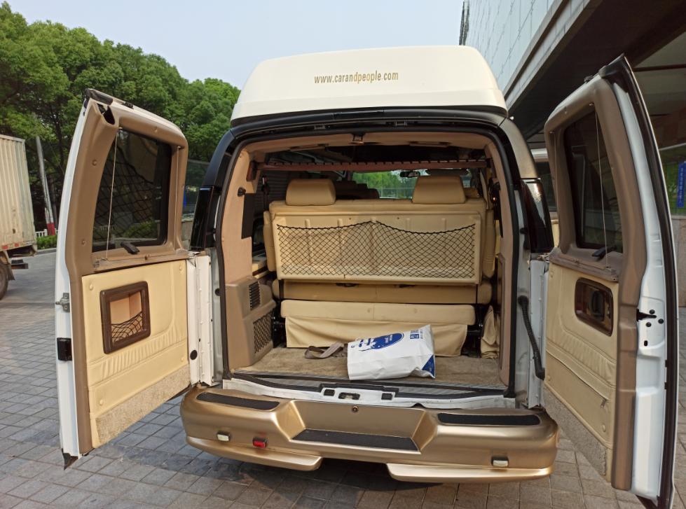 和埃尔法抗衡的保姆车,一百多万的保姆车埃尔法