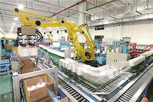 苏州首富*建华陈**:泥瓦匠起家直升机上下班