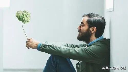 5大技巧来拯救你的社交恐惧症,克服社交恐惧症的训练方法