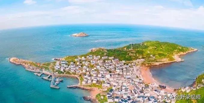 春天来了，这个四月请开启小情侣打卡模式，单身狗们千万不要点