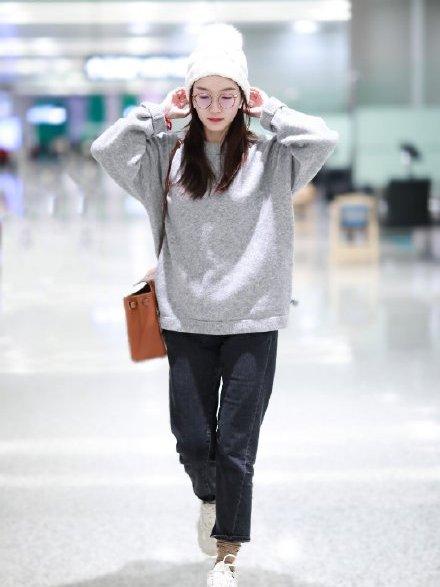 适合40岁左右女人穿的裤子,40岁女人别穿这几种裤子