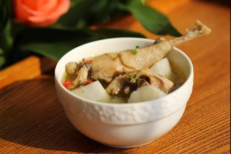 学会炖鸡汤,学会这三道汤做饭煲汤不用发愁