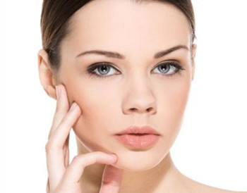 肌底液和精华液还有爽肤水的区别,肌底精华液和乳液有啥区别