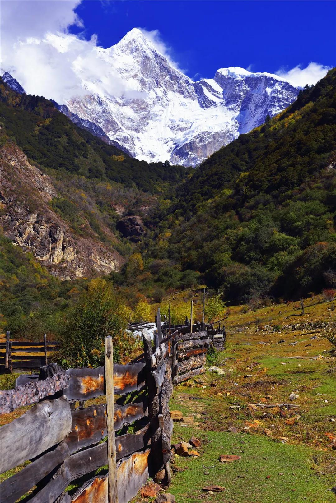 9月国内最美的10个最佳旅行地推荐,金秋十月寻找最美旅行地