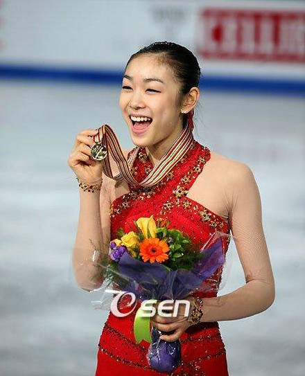 韩国金妍儿花滑特别唯美,花滑金妍儿阿里郎表演