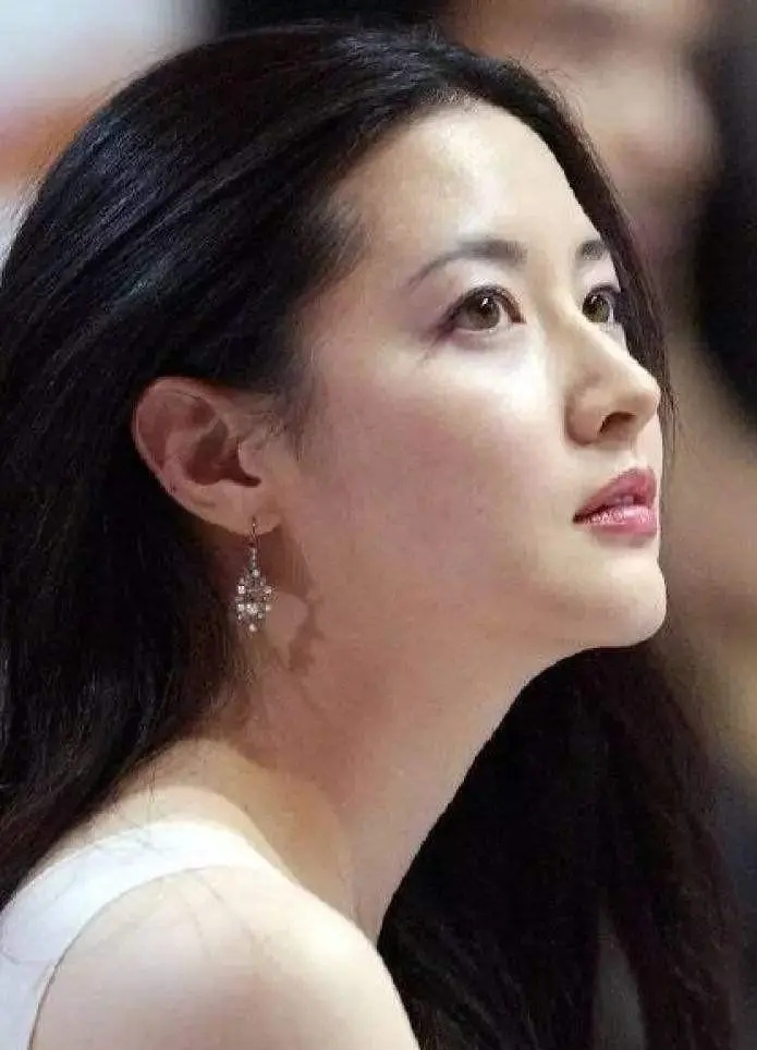 怎样比较e^x与x^2的大小，当x为正整数?