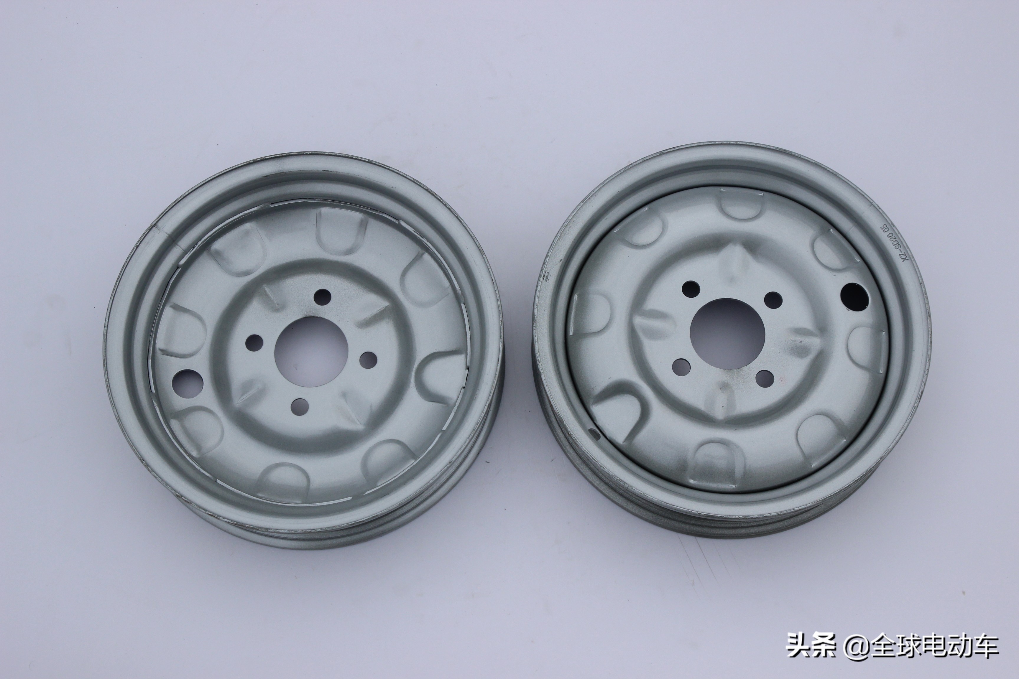 方向盘抖动跑偏是什么原因,三轮摩托车方向盘抖动怎么解决