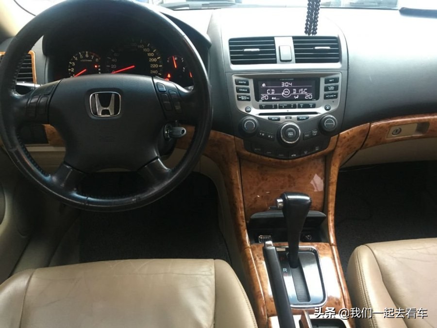 徐州14年二手本田雅阁价位,15000块钱的二手的车